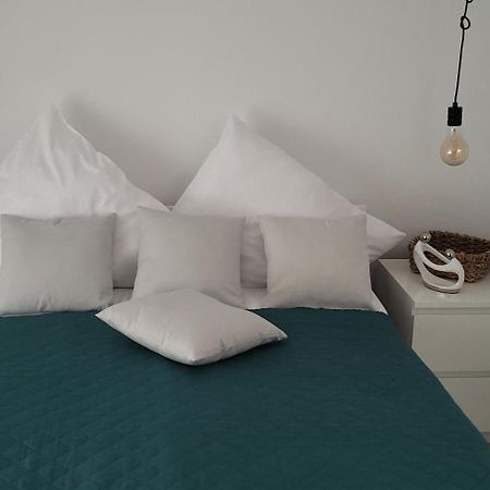 Apartamenty Pod Uwalonym Debem Jezow Sudecki Exteriör bild