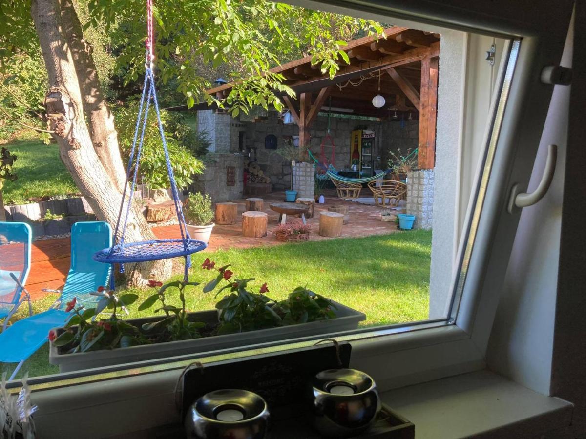 Apartamenty Pod Uwalonym Debem Jezow Sudecki Exteriör bild