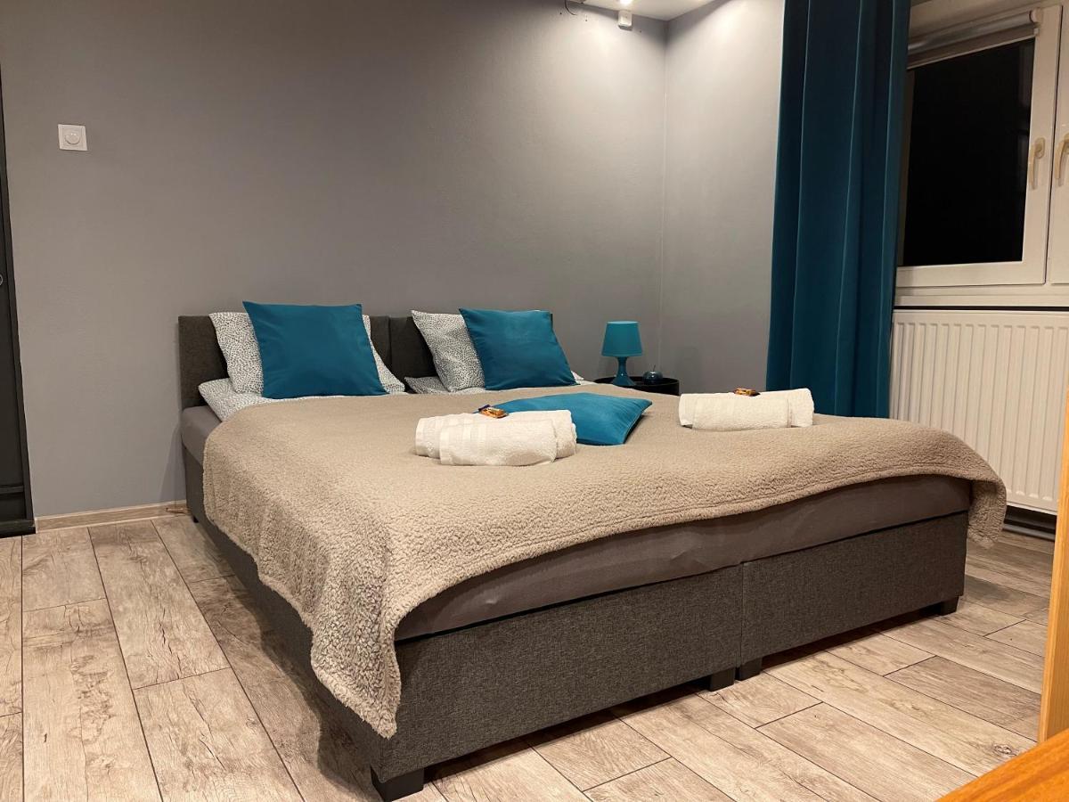 Apartamenty Pod Uwalonym Debem Jezow Sudecki Exteriör bild