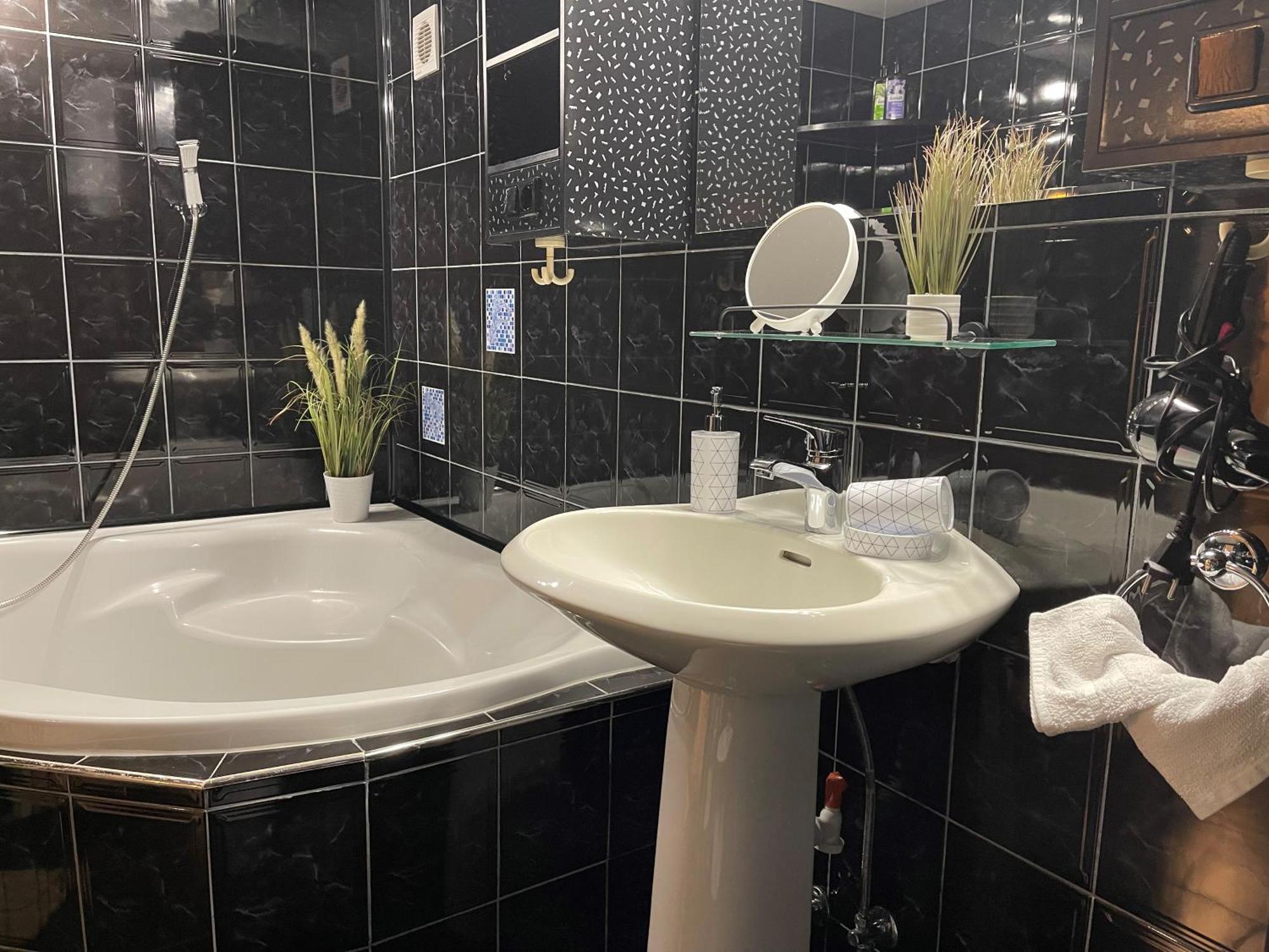 Apartamenty Pod Uwalonym Debem Jezow Sudecki Exteriör bild