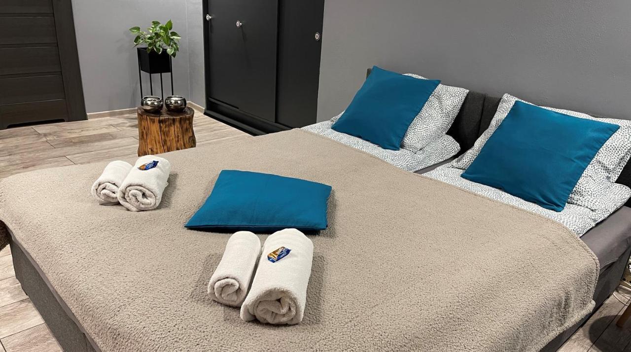 Apartamenty Pod Uwalonym Debem Jezow Sudecki Exteriör bild