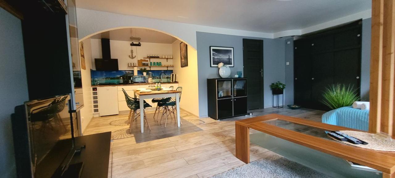 Apartamenty Pod Uwalonym Debem Jezow Sudecki Exteriör bild