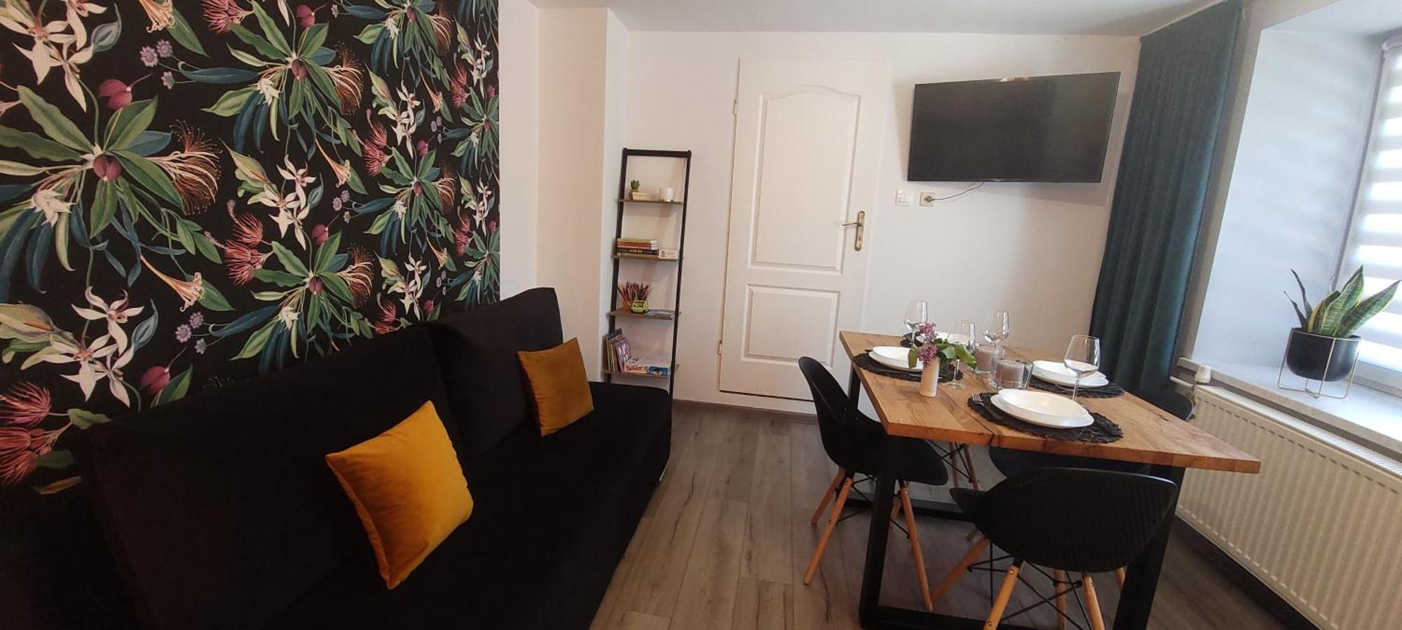 Apartamenty Pod Uwalonym Debem Jezow Sudecki Exteriör bild